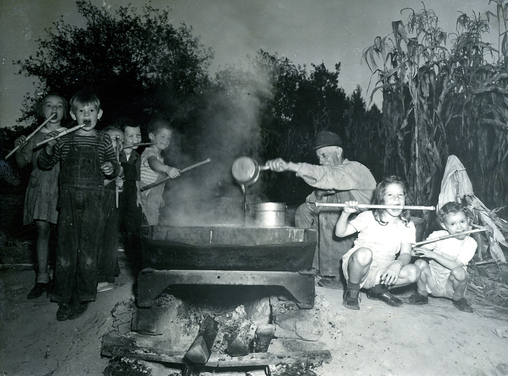 Children's Stiroff - Mable and Ralph Cornett, Helen and Steve Hayes, David Barry, Mr. Creech, Kathy Barry, Elizabeth Dodd. September, 1946. nace_1_047a.jpg