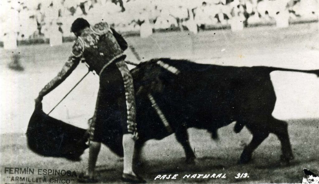 1936_mexico_045. Postcard. "Pase Natural, 319" 