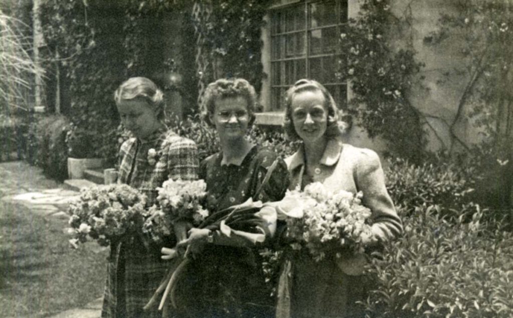 Grazia Combs, Georgia Ayers, Fern Hall.