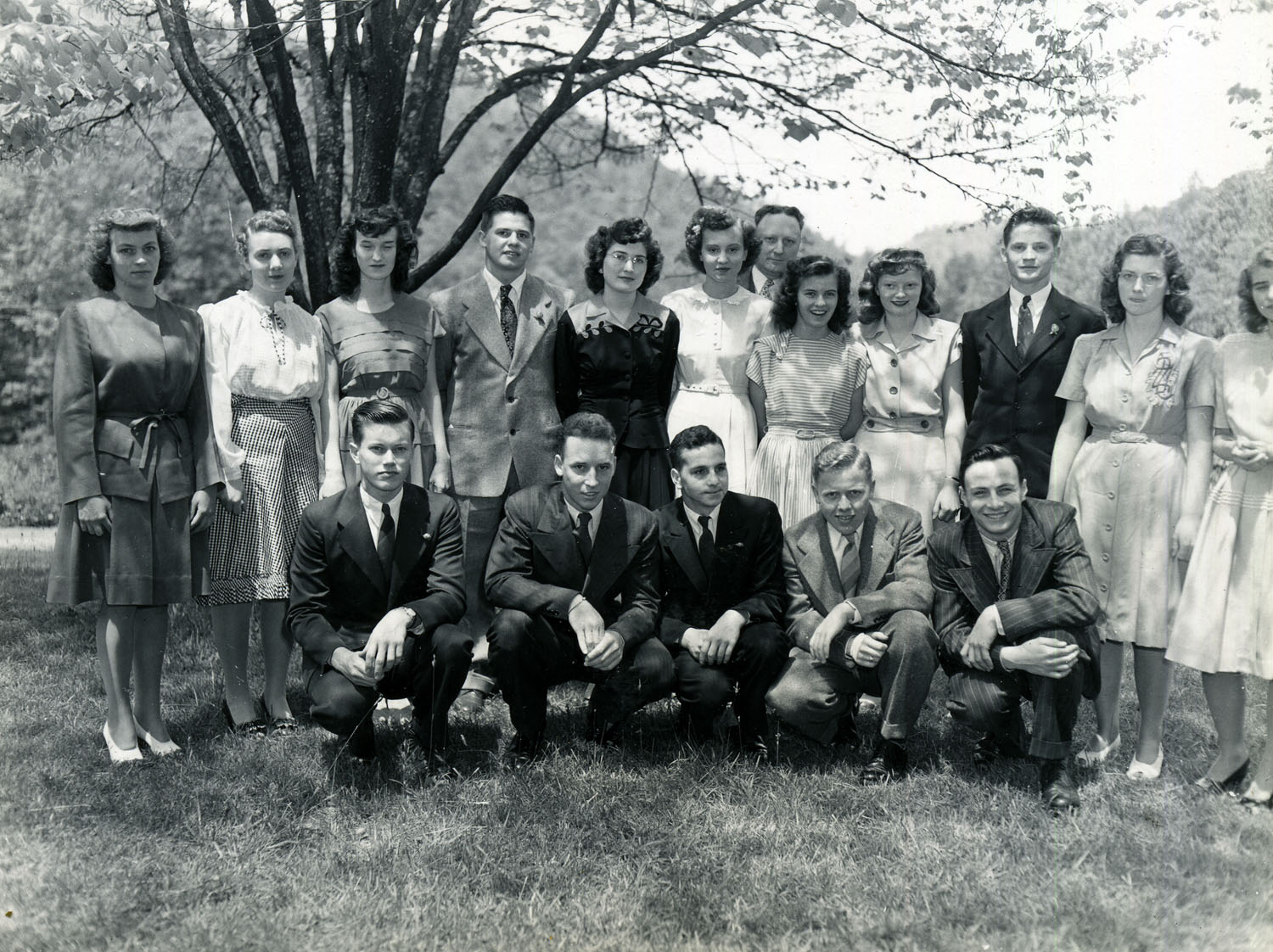 PMSS Graduation Class of 1946 including Billy Tye.