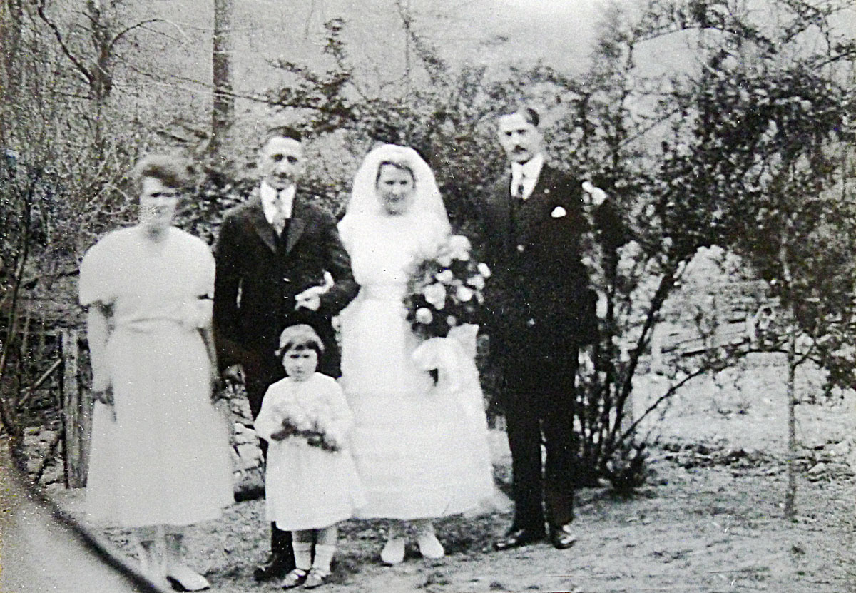 Deschamps wedding at Viper, Kentucky